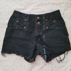 Levi vintage mom shorts
